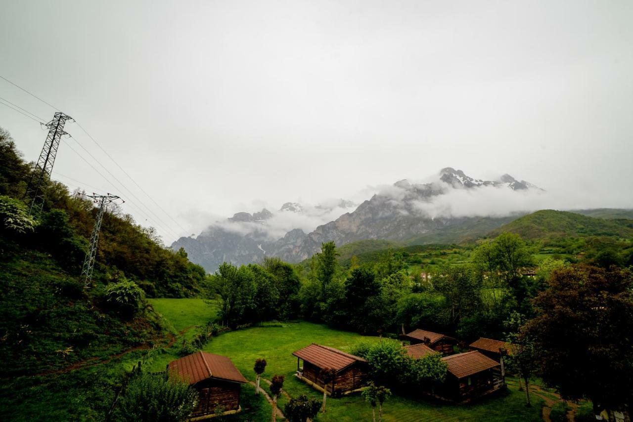Hotel Rural Picos De Europa Posada De Valdeon Exterior foto